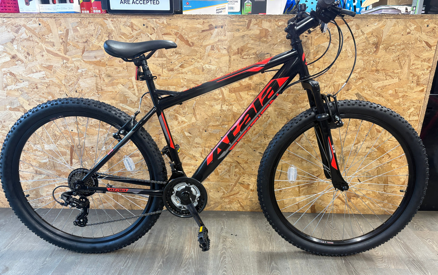 27.5" Atala Station