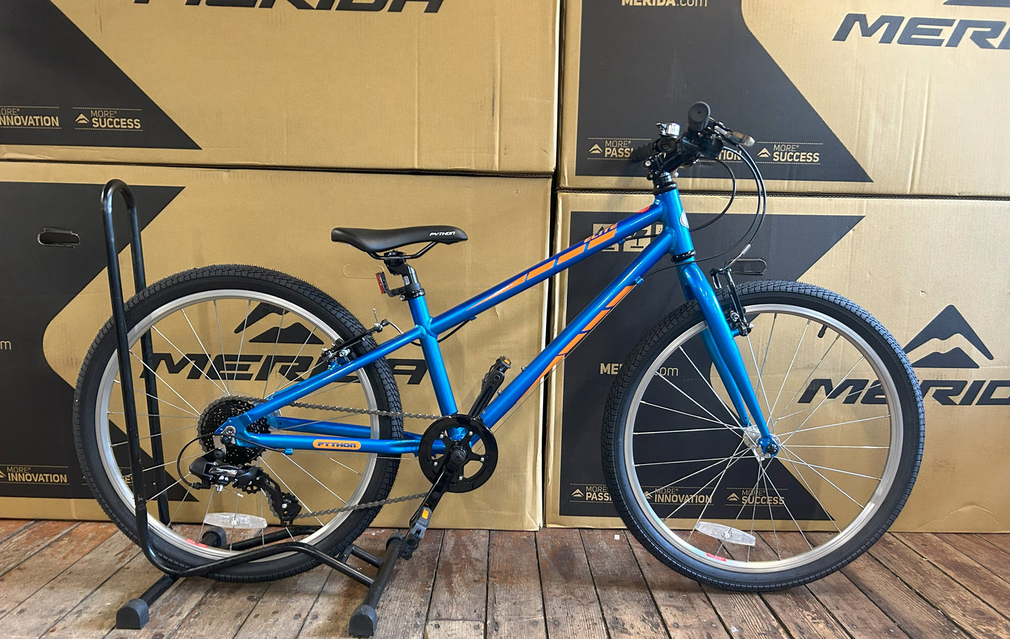 24" Elite Alloy Blue