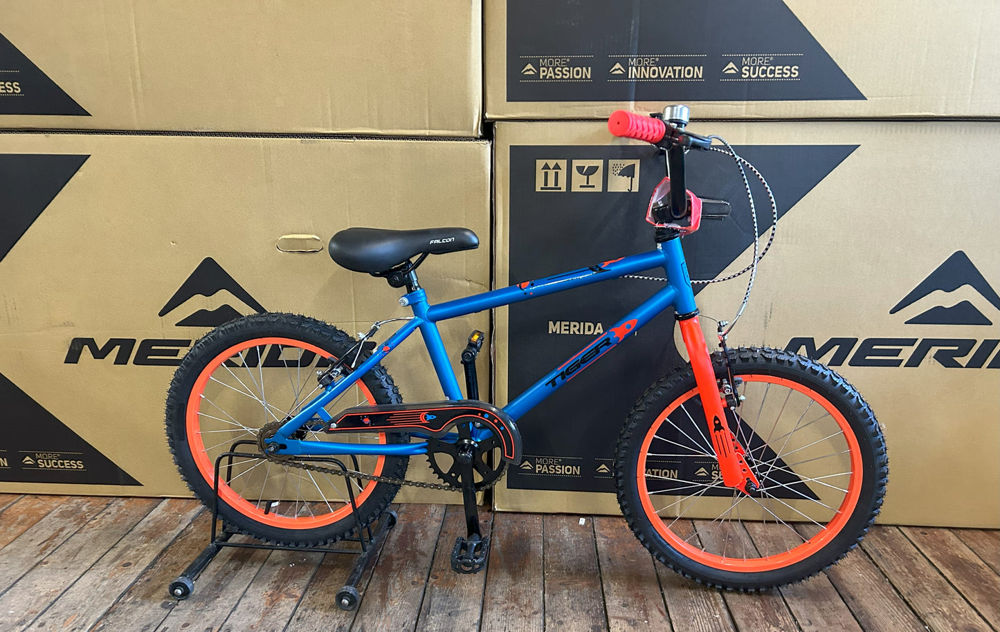 18" Tiger Frontier Blue/Orange
