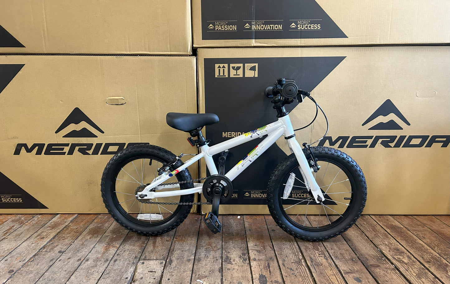 16" Tiger Zoom Alloy White