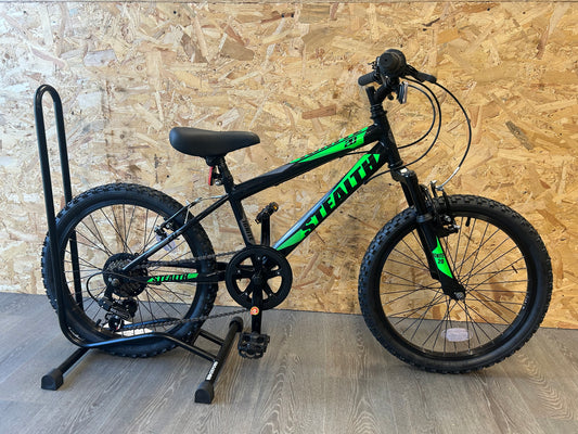 20” Ignite Stealth Black/Green