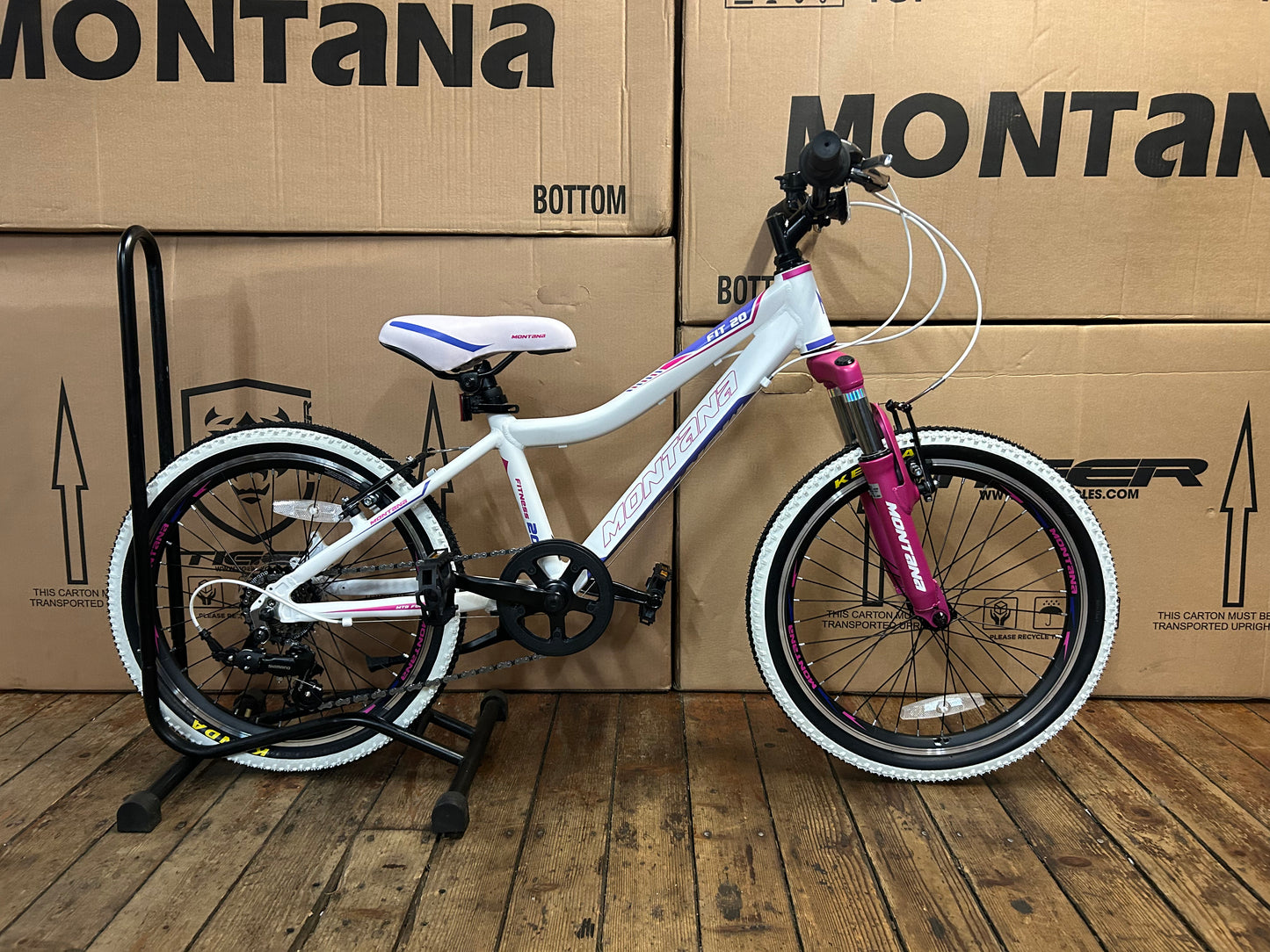 20” Montana fit Alloy white/violet