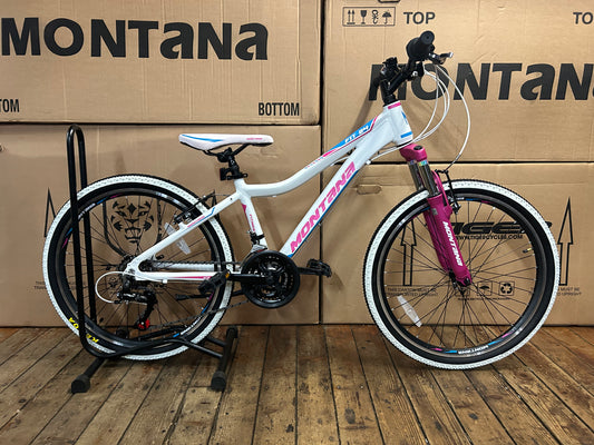 24" Montana fit Alloy white/pink/blue